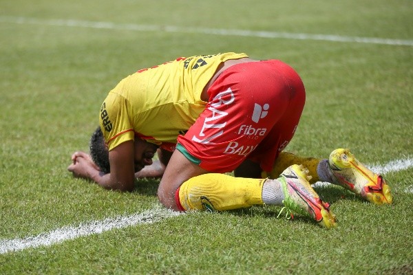 Foto: Douglas Silveira/AGIF