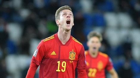 Foto: Levan Verdzeuli/Getty Images - Dani Olmo fez parte da renovação da Seleção da Espanha