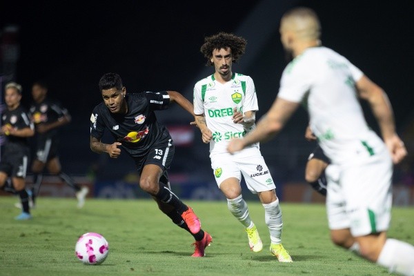 Foto: Diogo Reis/AGIF- Bragantino venceu o Cuiabá em casa