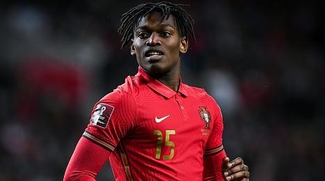 Foto: Octavio Passos/Getty Images - Rafael Leão vem encantando no Milan Foto: Octavio Passos/Getty Images - Rafael Leão vem encantando no Milan