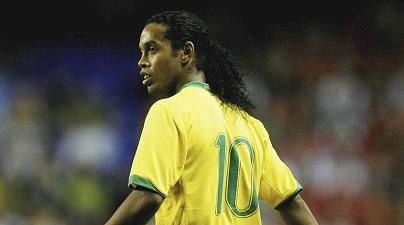 Foto:  Ian Walton/Getty Images - Ronaldinho Gaúcho disputou duas Copas do Mundo 