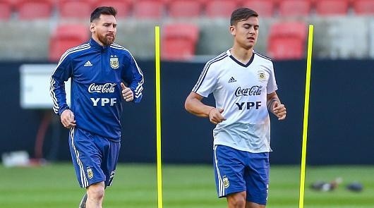Foto: Lucas Uebel/Getty Images - Messi e Dybala irão para a Copa do Mundo