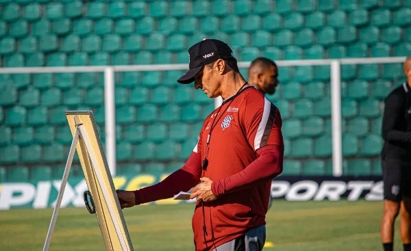 Foto: Patrick Floriani/FFC/ Júnior Rocha em treino no Figueirense. 