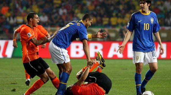  Foto: Richard Heathcote/Getty Images - Felipe Melo foi expulso contra a Holanda, em 2010