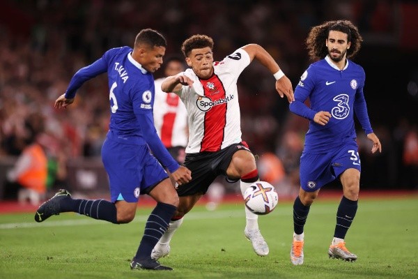 Ryan Pierse/Getty Images/ Thiago Silva em campo pelo Chelsea. 