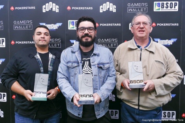 Pódio PLO Turbo KO (Foto: Rafael Terra/BSOP)