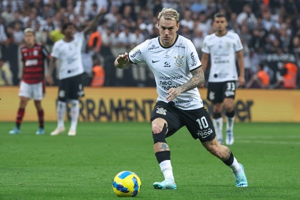 Agif/Marcello Zambrana – Corinthians volta para São Paulo