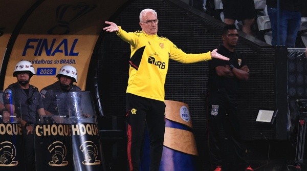 SP - Sao Paulo - 12/10/2022 - COPA DO BRASIL 2022 FINAL, CORINTHIANS X FLAMENGO - Dorival Junior tecnico do Flamengo durante partida contra o Corinthians no estadio Arena Corinthians pelo campeonato Copa do Brasil 2022. Foto: Ettore Chiereguini/AGIF