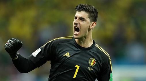 Foto: Catherine Ivill/Getty Images - Courtois fechou o gol contra o Brasil, em 2018