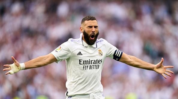 Diego Souto/Quality Sport Images/Getty Images – Benzema celebrando gol pelo Real Madrid