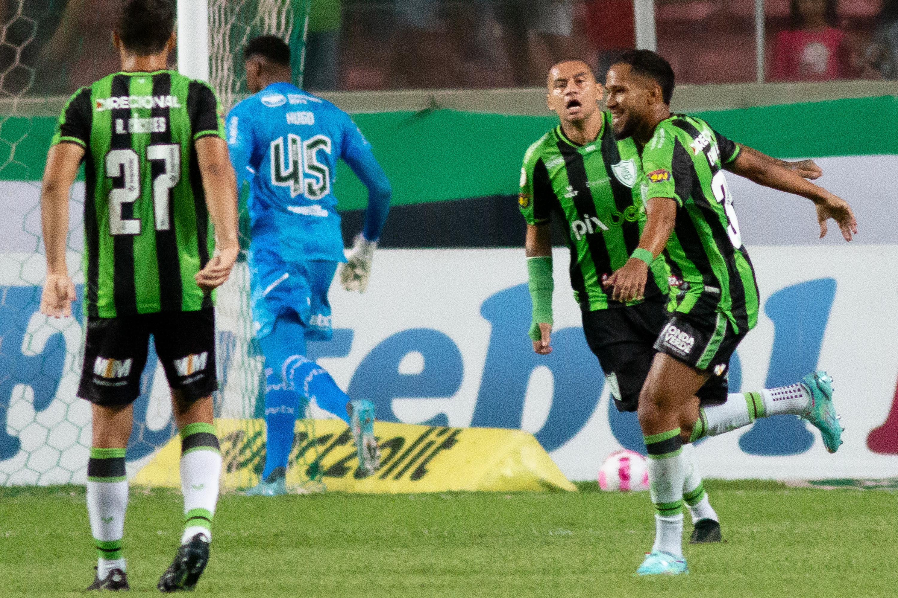 Agif/Fernando Moreno – Everaldo marcou contra Hugo Souza