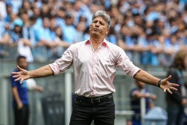 RS - Porto Alegre - 16/10/2022 - BRASILEIRO B 2022, GREMIO X BAHIA - Renato Portaluppi tecnico do Gremio durante partida contra o Bahia no estadio Arena do Gremio pelo campeonato Brasileiro B 2022. Foto: Pedro H. Tesch/AGIF