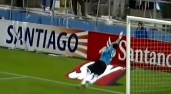  Foto: Reprodução/Youtube - Rogério Ceni fez defesas absurdas contra a Católica, em 2013