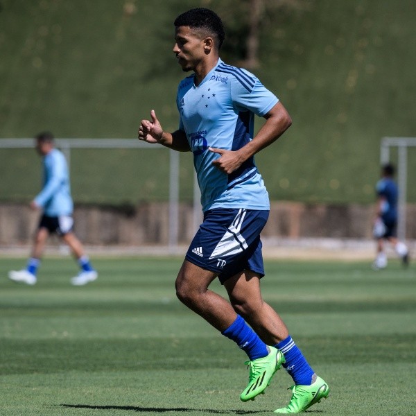 Foto: Gustavo Aleixo/Cruzeiro – Cipriano deve ser nome da Raposa para a ala esquerda em 2023