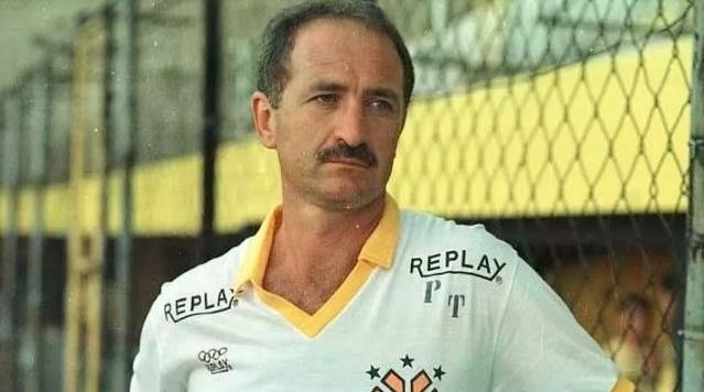 Foto: Acervo Pessoal/Criciúma - Felipão levou o Criciúma para o inédito título da Copa do Brasil em 1991