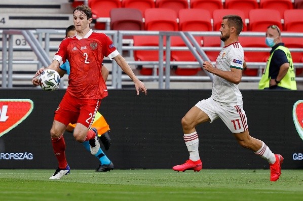 Foto: Laszlo Szirtesi/Getty Images | Mario Fernandes 