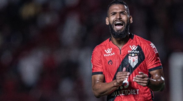 GO - Goiania - 24/07/2022 - BRASILEIRO A 2022 ATLETICO-GO X AMERICA-MG - Willian Maranhao jogador do Atletico-GO durante partida contra o America-MG no estadio Antonio Accioly pelo campeonato Brasileiro A 2022. Foto: Heber Gomes/AGIF