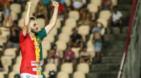 São Paulo fez proposta por Gabriel Poveda (Foto: Ronald Felipe/AGIF)