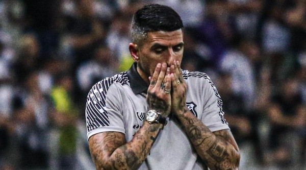 Lucho foi um dos técnicos do Ceará em 2022 - Foto: Lucas Emanuel/AGIF Lucho foi um dos técnicos do Ceará em 2022 - Foto: Lucas Emanuel/AGIF