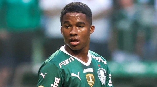 SP - Sao Paulo - 16/10/2022 - BRASILEIRO A 2022, PALMEIRAS X SAO PAULO - Endrick jogador do Palmeiras durante partida contra o Sao Paulo no estadio Arena Allianz Parque pelo campeonato Brasileiro A 2022. Foto: Marcello Zambrana/AGIF SP - Sao Paulo - 16/10/2022 - BRASILEIRO A 2022, PALMEIRAS X SAO PAULO - Endrick jogador do Palmeiras durante partida contra o Sao Paulo no estadio Arena Allianz Parque pelo campeonato Brasileiro A 2022. Foto: Marcello Zambrana/AGIF