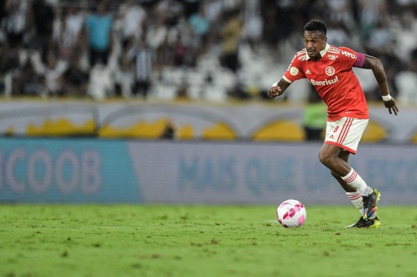 Foto: Thiago Ribeiro/AGIF – Edenílson