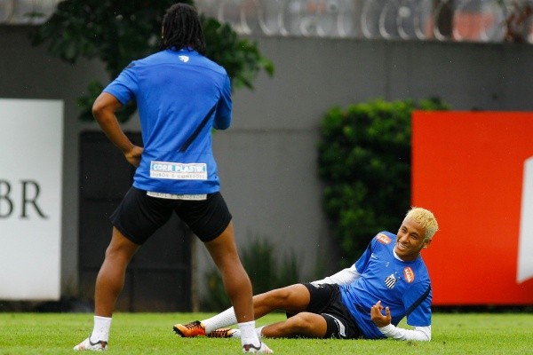 Foto:  Ricardo Saibun/AGIF - Neymar estava começando a despontar no Santos 