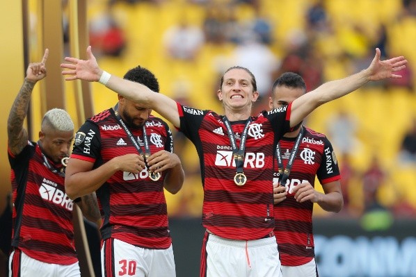 Flickr Oficial do time: Gilvan de Souza/Flickr Oficial Flamengo – Filipe Luís renova contrato com o Flamengo