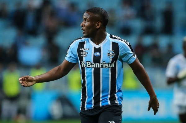 Foto: Pedro H. Tesch/AGIF – Elias pode ser negociado pelo Grêmio