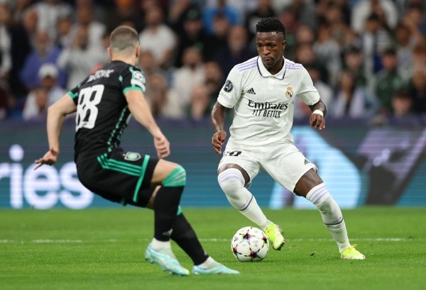 Clive Brunskill/Getty Images/ Vini Jr. em campo. 