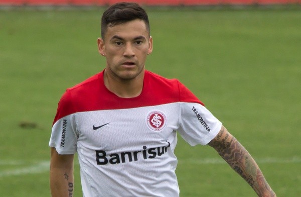 Foto: Raul Pereira/AGIF – Aránguiz jogou anteriormente no Internacional no futebol brasileiro