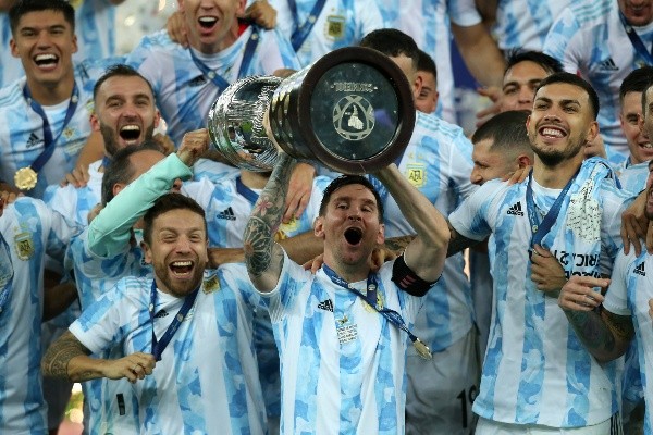 Photo by Alexandre Schneider/Getty Images - Mesmo com problemas físicos, Argentina chega com tudo para a Copa do Mundo