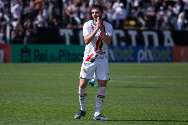 Foto:Joao Vitor Rezende Borba/AGIF – Gabriel Poveda pode ir para o São Paulo
