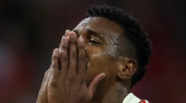 Edenilson está na mira do Atlético-MG (Foto: Pedro H. Tesch/AGIF)