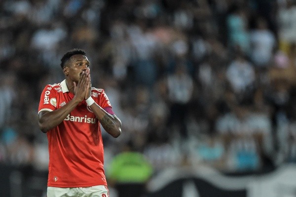 Foto: Thiago Ribeiro/AGIF – Edenílson