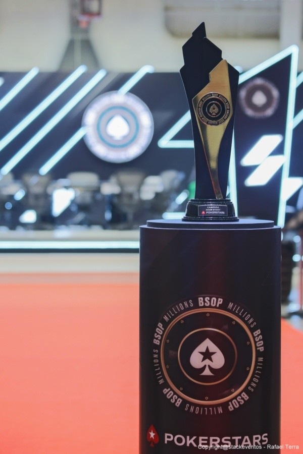 Troféu (Foto: Rafael Terra/BSOP)