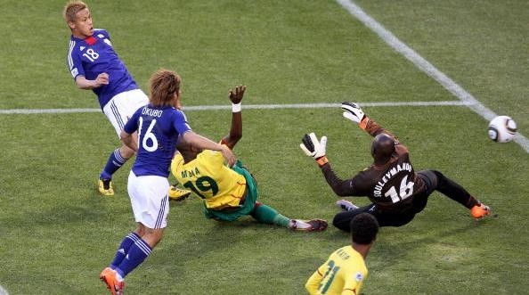 Foto Japão X Rússia 2002 - Honda definiu a vitória do Japão sobre Camarões em 2010