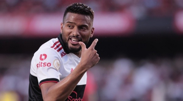 Reinaldo deve continuar no futebol brasileiro - Foto: Ettore Chiereguini/AGIF