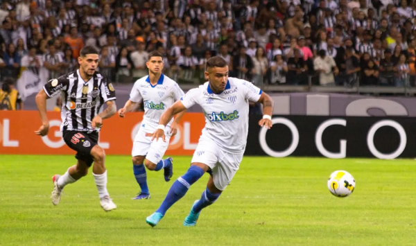  Foto: André Palma Ribeiro/Avaí/ Ronaldo Fenômeno 'descarta' atacante no Cruzeiro e o empresta para Clube da Série A. 