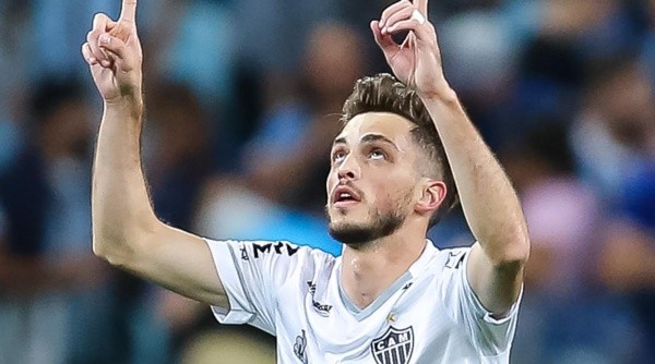 Santos quer a chegada de Hyoran - Foto: Pedro H. Tesch/AGIF