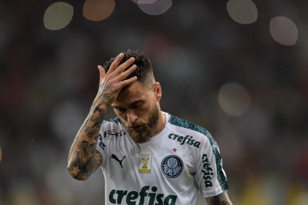 Lucas Lima ficará livre no mercado - Foto: Thiago Ribeiro/AGIF