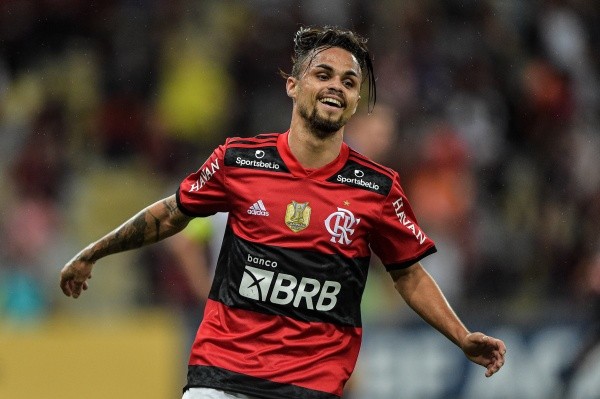 Michael está acertado com o Grêmio - Foto: Thiago Ribeiro/AGIF