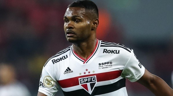 Nikão tem contrato com o São Paulo até 2025 - Foto: Pedro H. Tesch/AGIF Nikão tem contrato com o São Paulo até 2025 - Foto: Pedro H. Tesch/AGIF