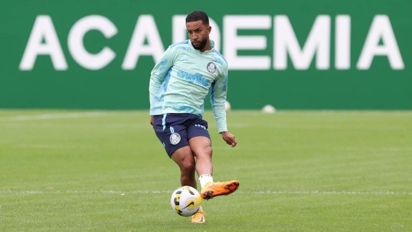 Foto: Cesar Greco – Jorge, do Palmeiras, é alvo do Santos para a lateral esquerda em 2023