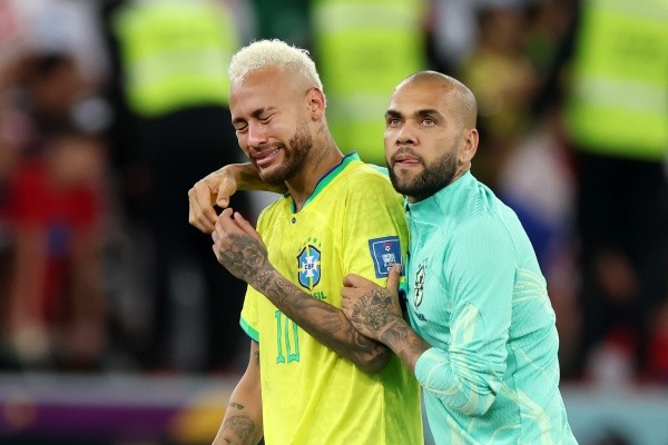 Alex Grimm/Getty Images | Neymar e Daniel Alves foram citados como exemplos negativos na Seleção