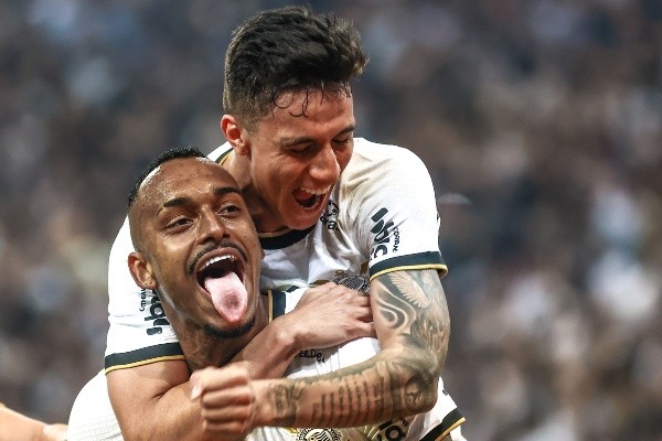Foto: Marcello Zambrana/AGIF – Raul Gustavo e Lucas Piton