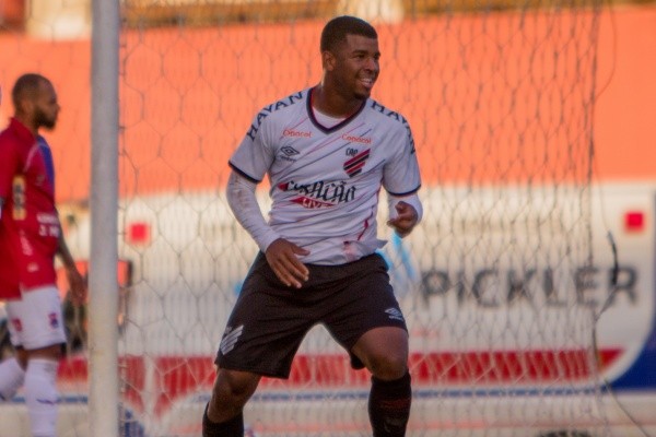 Foto: Robson Mafra/AGIF