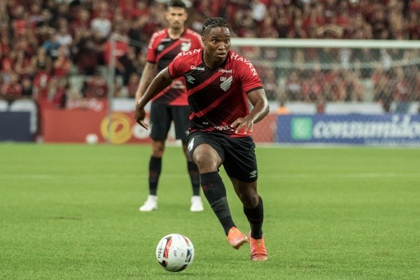 Foto: Robson Mafra/AGIF