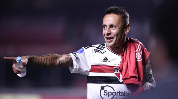 Rafinha voltará a atuar como lateral - Foto: Ettore Chiereguini/AGIF