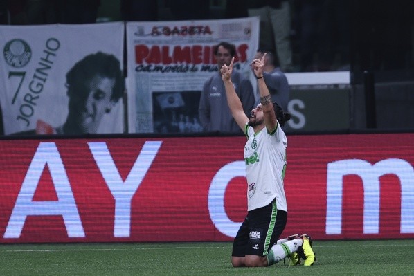 Foto:Ettore Chiereguini/AGIF – Benítez marcou um golaço contra o Palmeiras