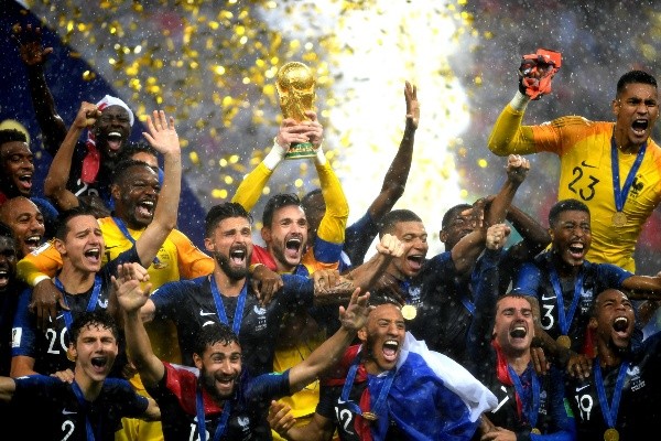 Photo by Shaun Botterill/Getty Images - Meio-campista foi importante na conquista da Copa do Mundo de 2018